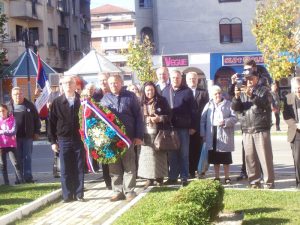 Полагање венаца делегација на споменик Мари Ресавкињи.