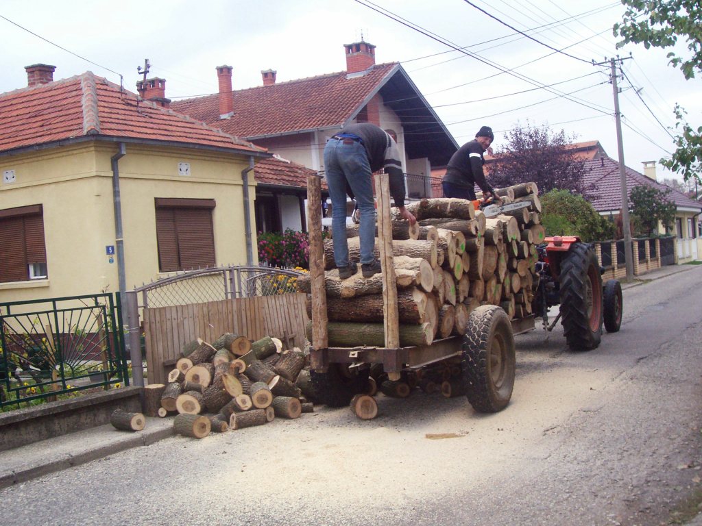 Снабдевања огрева за зиму