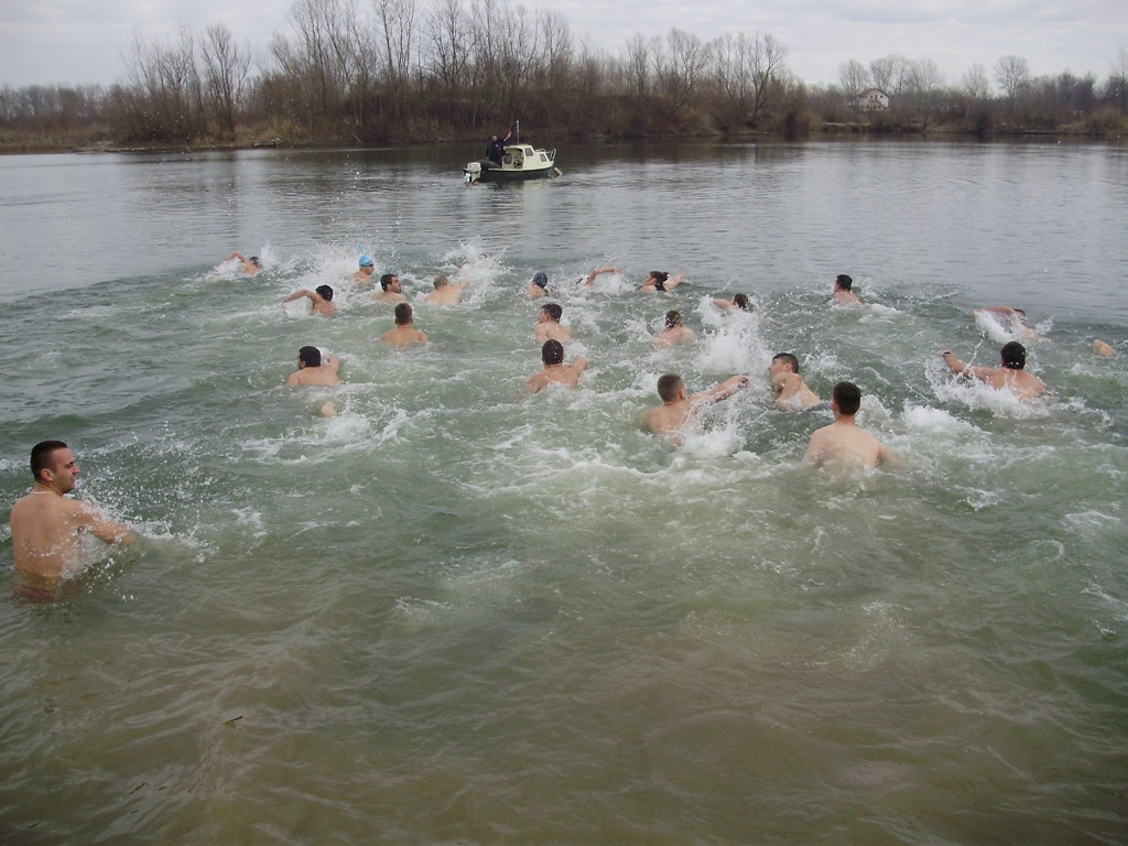 Пливање за Часни крст