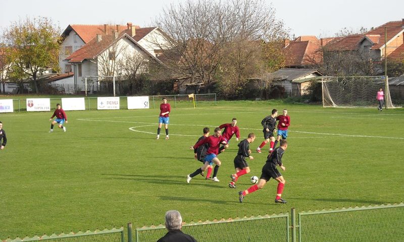 ФК „Раднички“ – Свилајнац : ОФК „Синђелић“ – Ниш 0:0